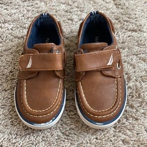 Toddler boy Nautica shoes